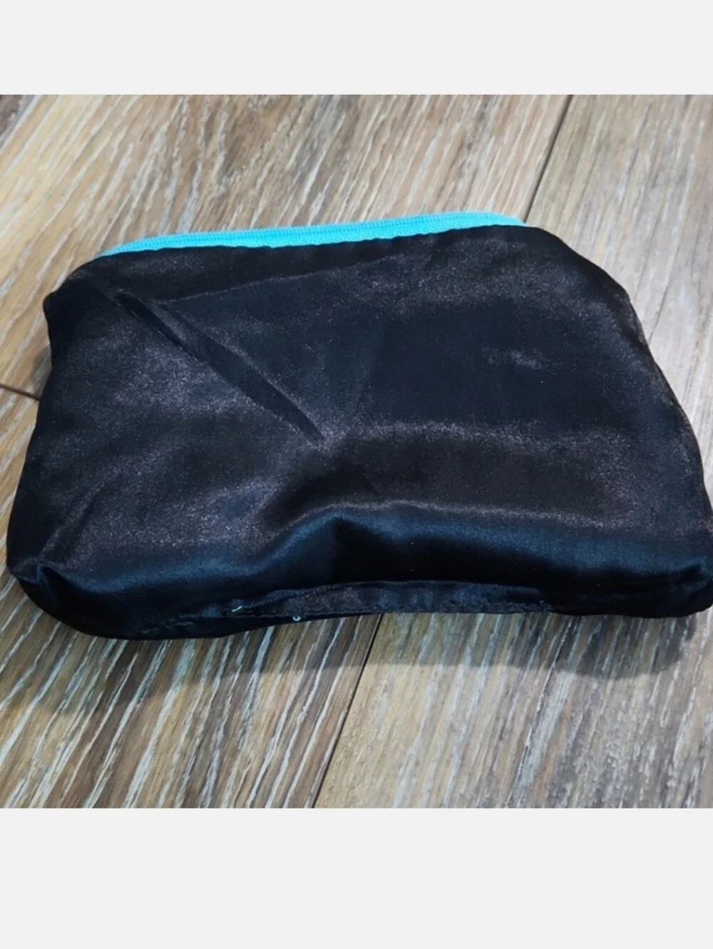 NWOT Berek Blue Black Turquoise Toiletry Makeup Cosmetic Travel Bag